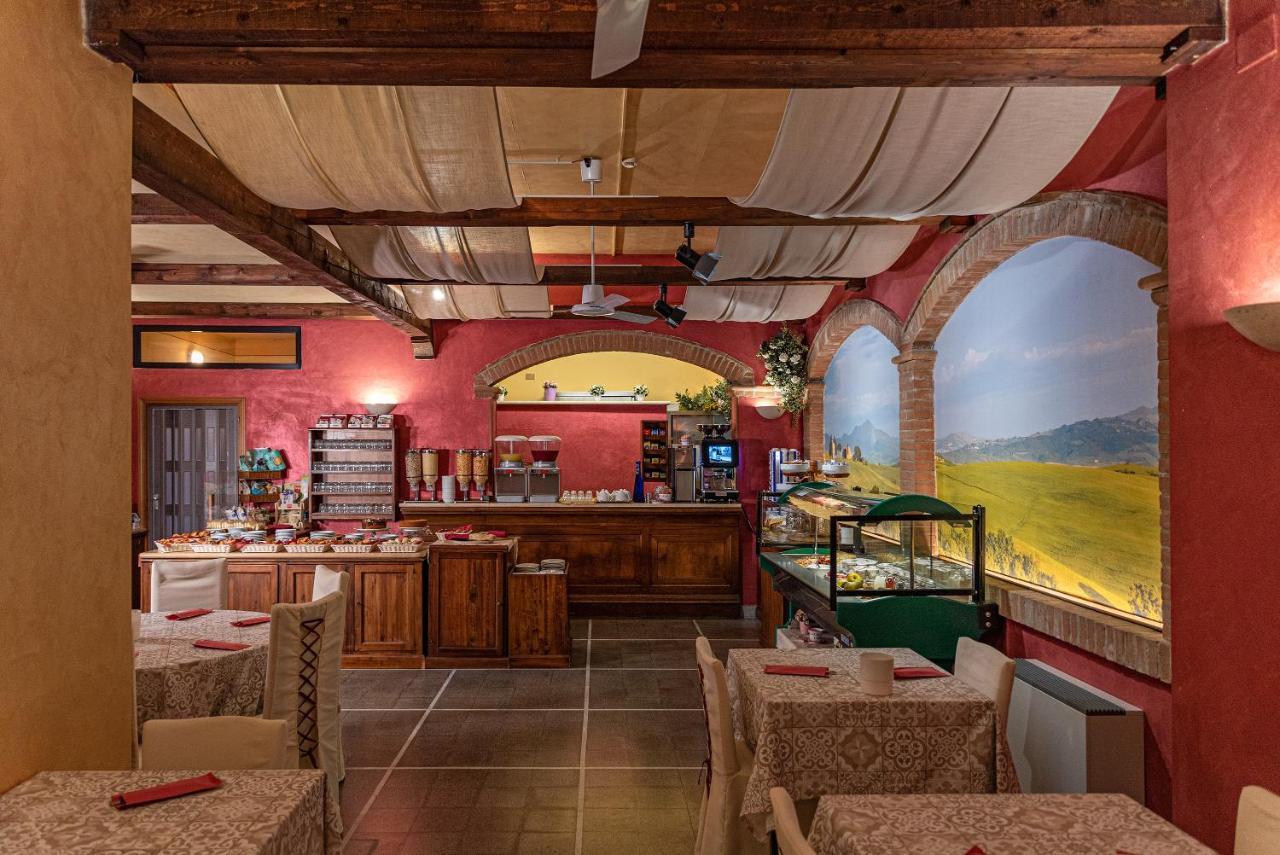 Casanova - Panoramic Rooms And Suites San Quirico d'Orcia Bagian luar foto
